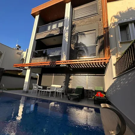 Vilă Peaceful Villas-luxury-jacuzzi-sauna
