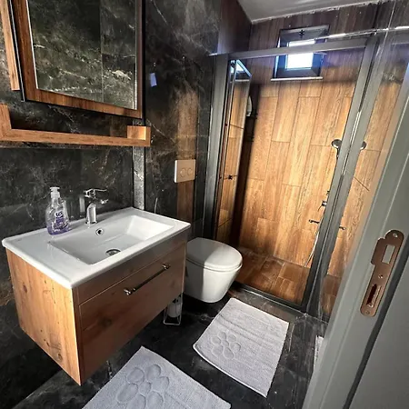 Peaceful Villas-luxury-jacuzzi-sauna Vilă