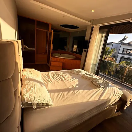 Peaceful Villas-luxury-jacuzzi-sauna *