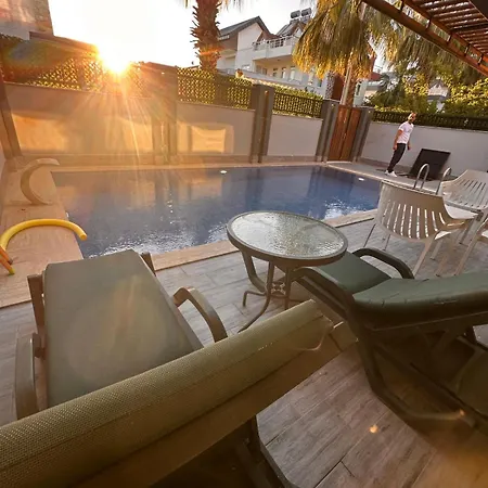 Peaceful Villas-luxury-jacuzzi-sauna *